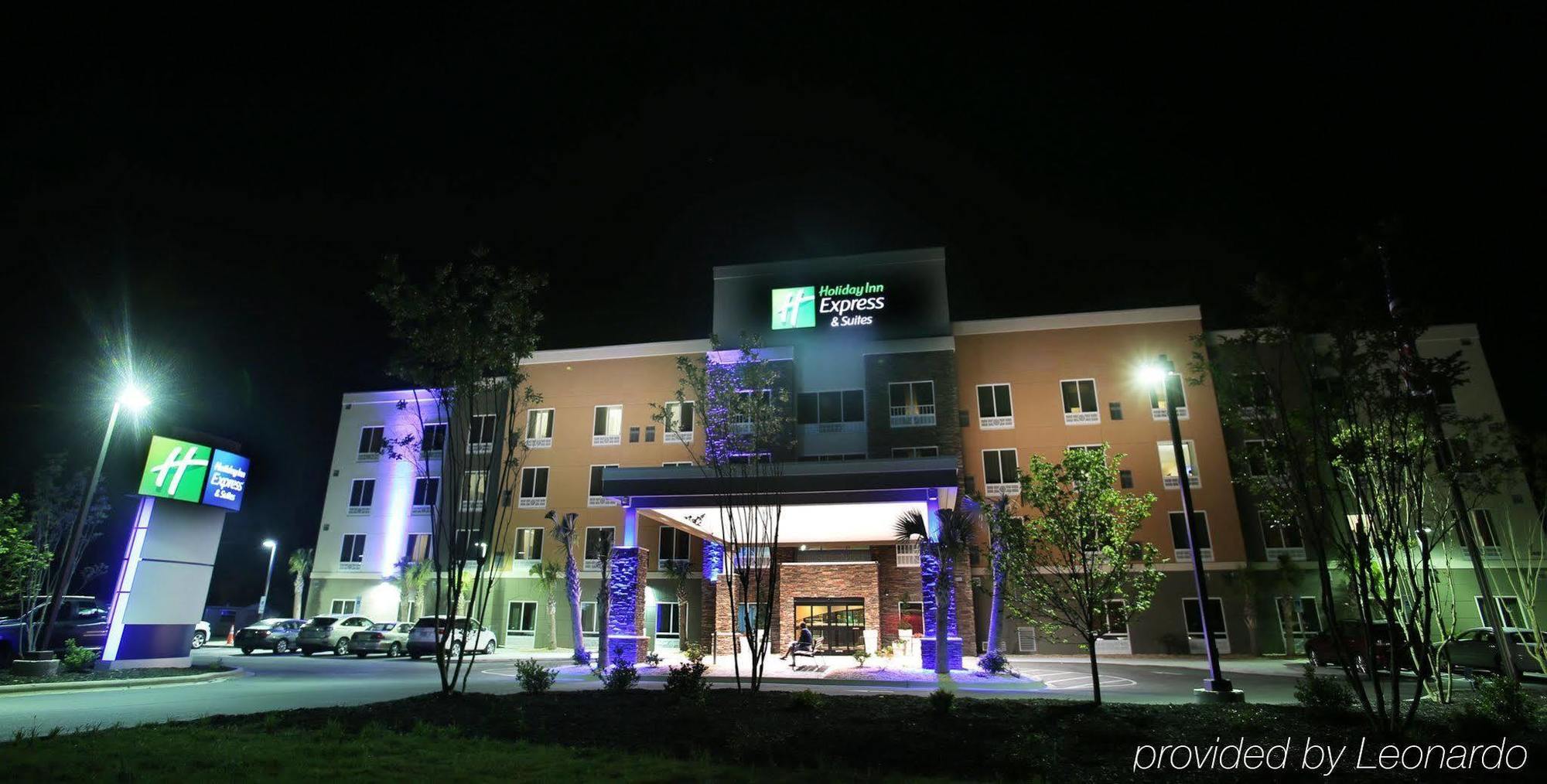 Holiday Inn Express & Suites Southport - Oak Island Area, An Ihg Hotel Exterior photo